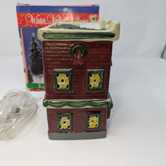 NEW VTG 1995 Winter Valley Villages Dollar General Store Porcelain Lighted House - Picture 4 of 15